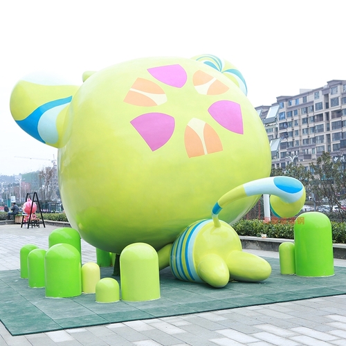 玻璃钢企业ip形象雕塑造型